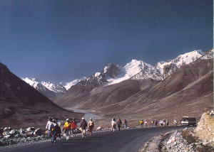 21kinen_walk01.jpg (19254 �o�C�g)