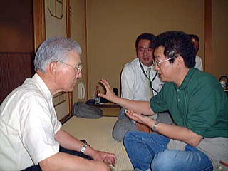 2001aomori_w04.jpg (16423 oCg)