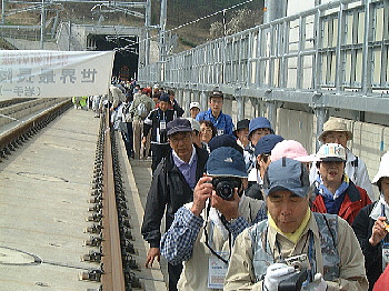 shinkansen04.jpg (67508 oCg)